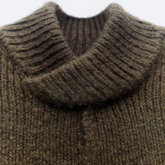New - Zara Knit Sweater - Picture 2 of 4